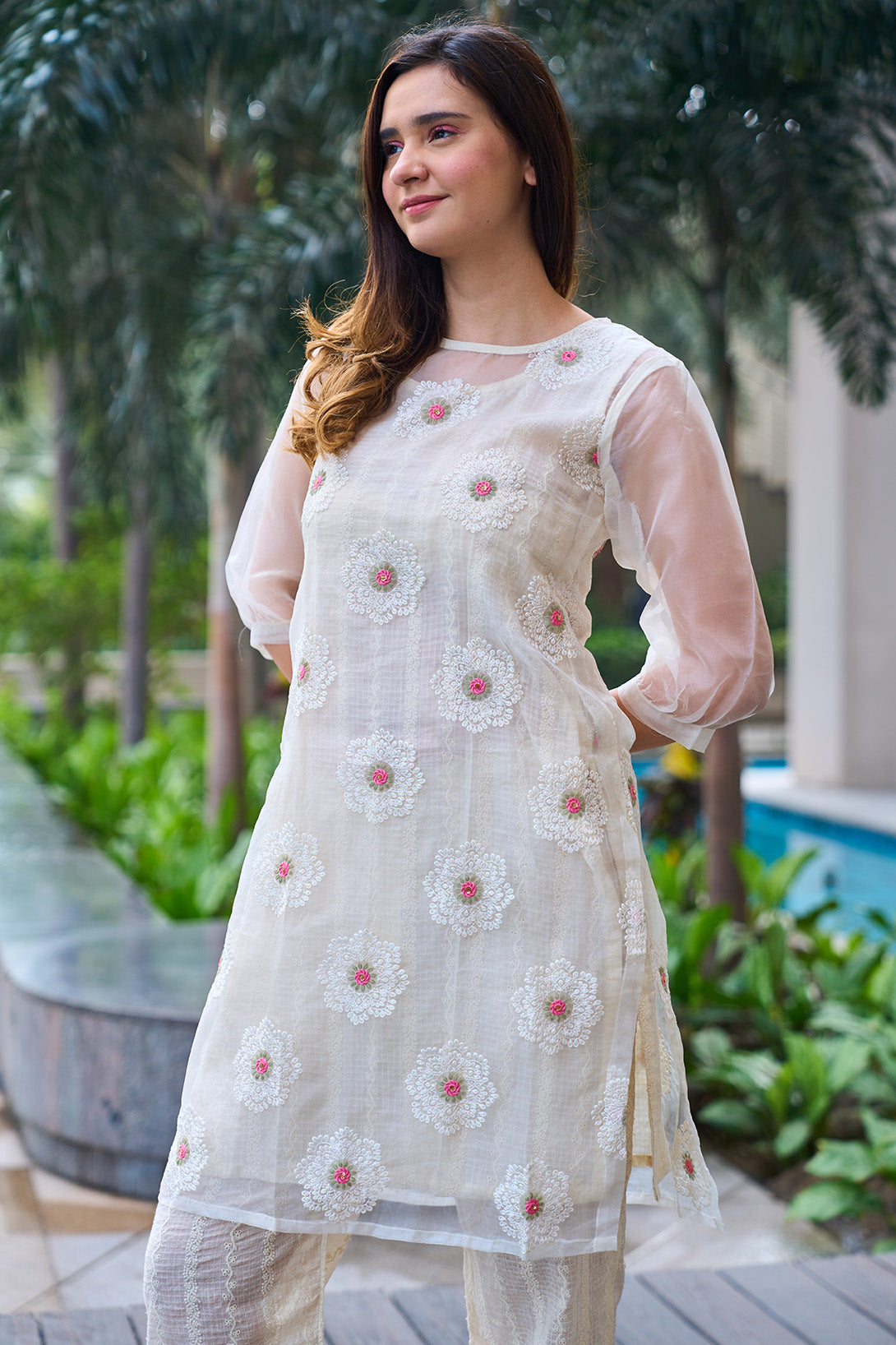 Organza floral blooms kurta & pants set.